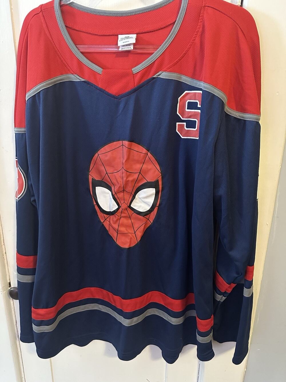 Marvel Spider-Man Hockey Jersey 2XL 50-52 Freeze #62 Red Navy Long Sleeve